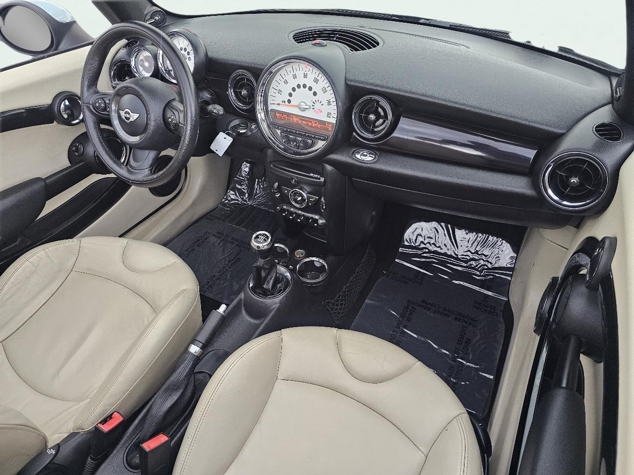 MINI Cooper Convertible 2dr 2011