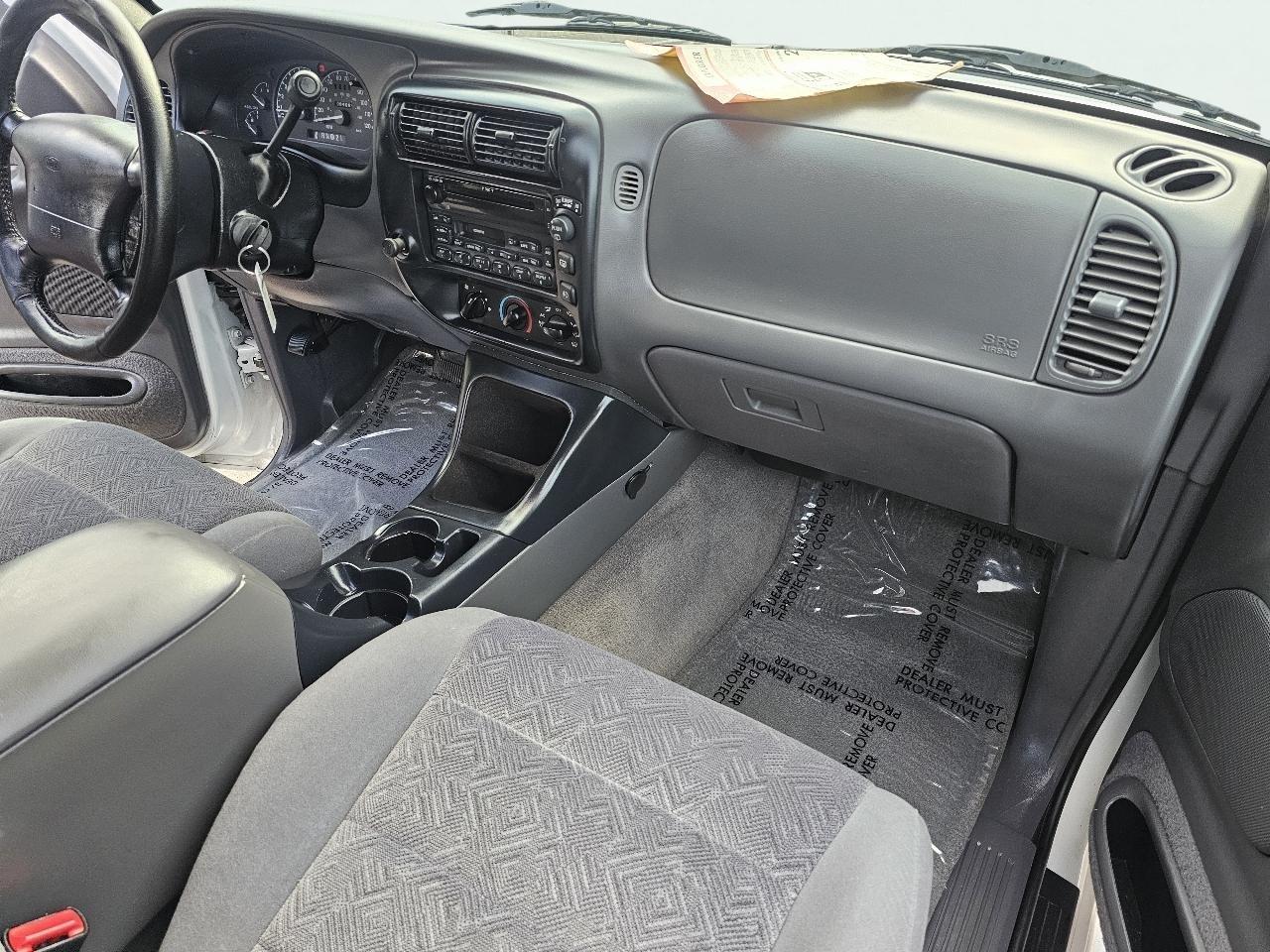 Ford Explorer 4dr 112" WB XLT 2000