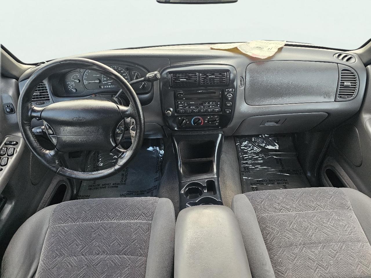 Ford Explorer 4dr 112" WB XLT 2000