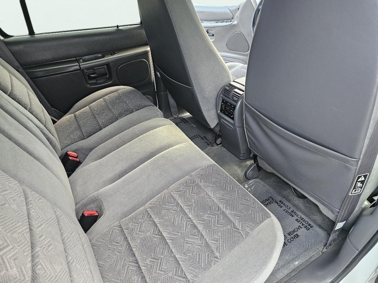 Ford Explorer 4dr 112" WB XLT 2000