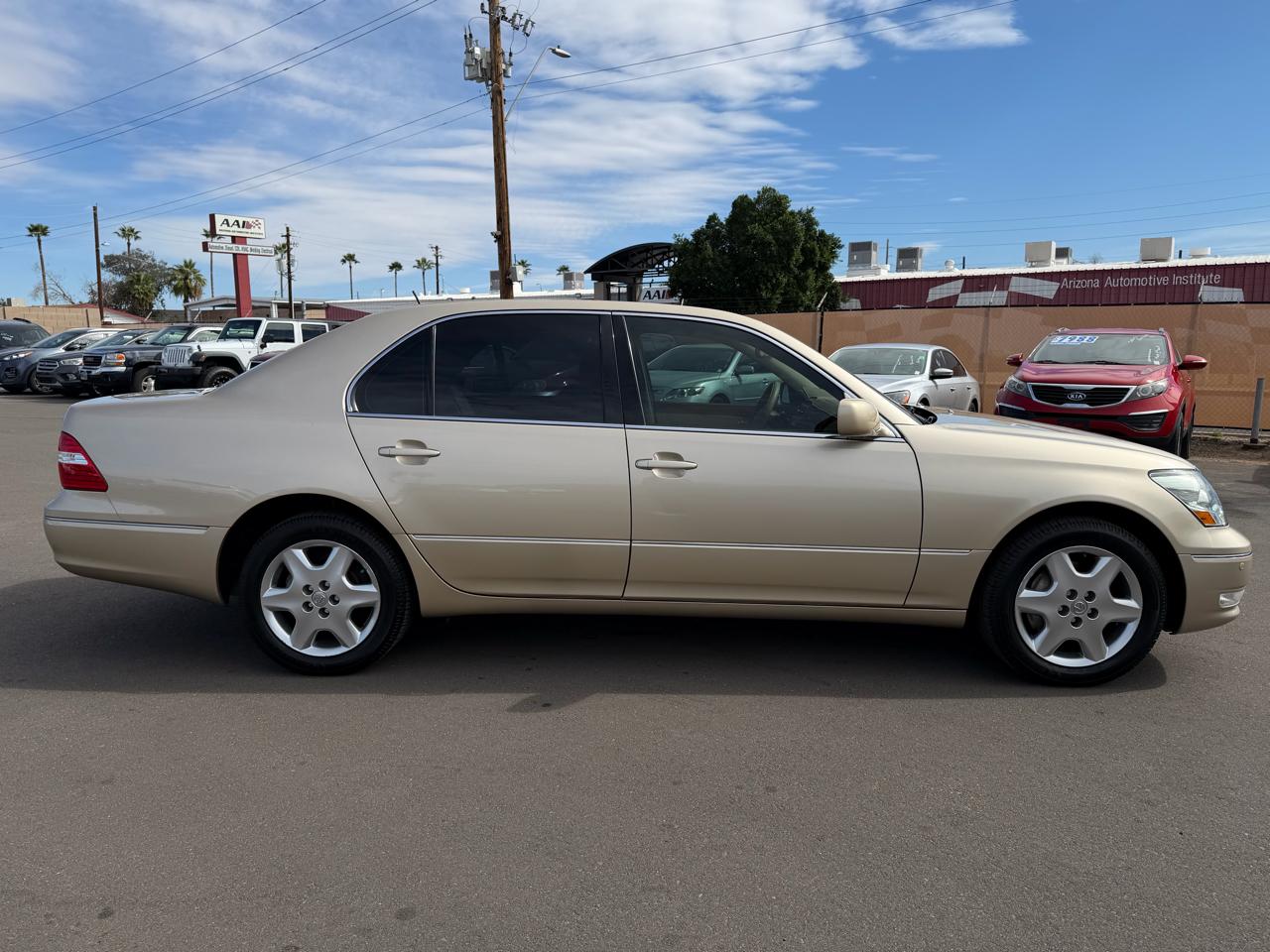 Lexus LS 430 4dr Sdn 2005