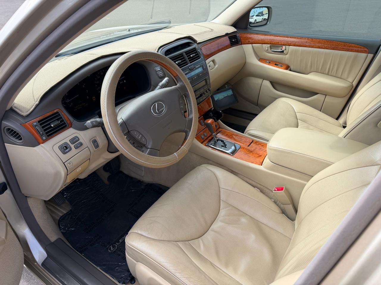 Lexus LS 430 4dr Sdn 2005