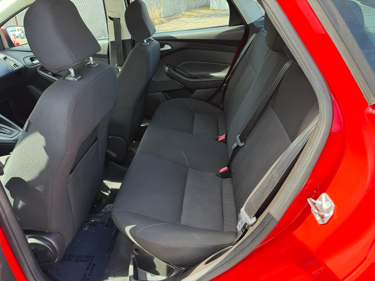 Ford Focus SE Sedan 2017