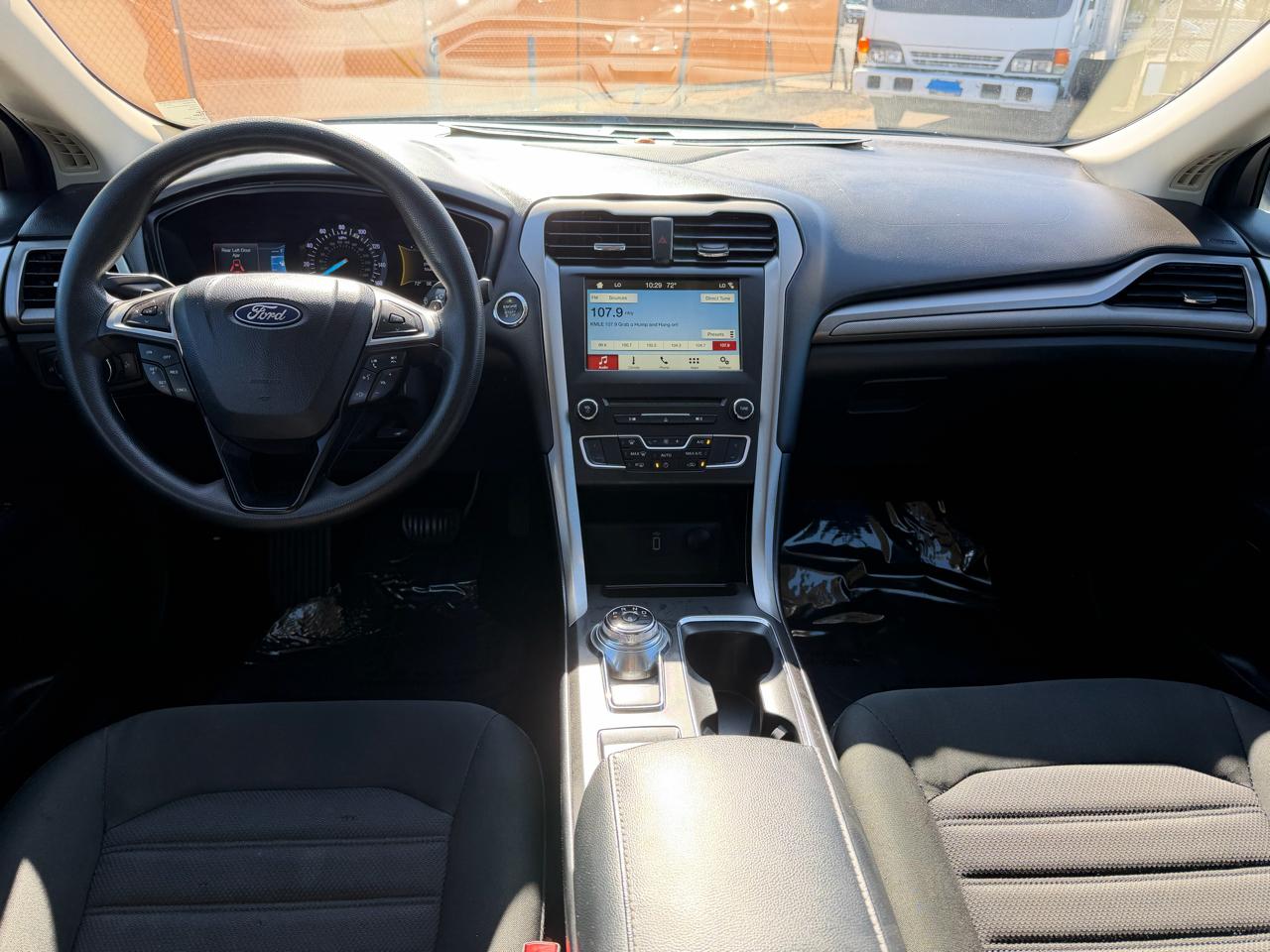 Ford Fusion SE FWD 2018