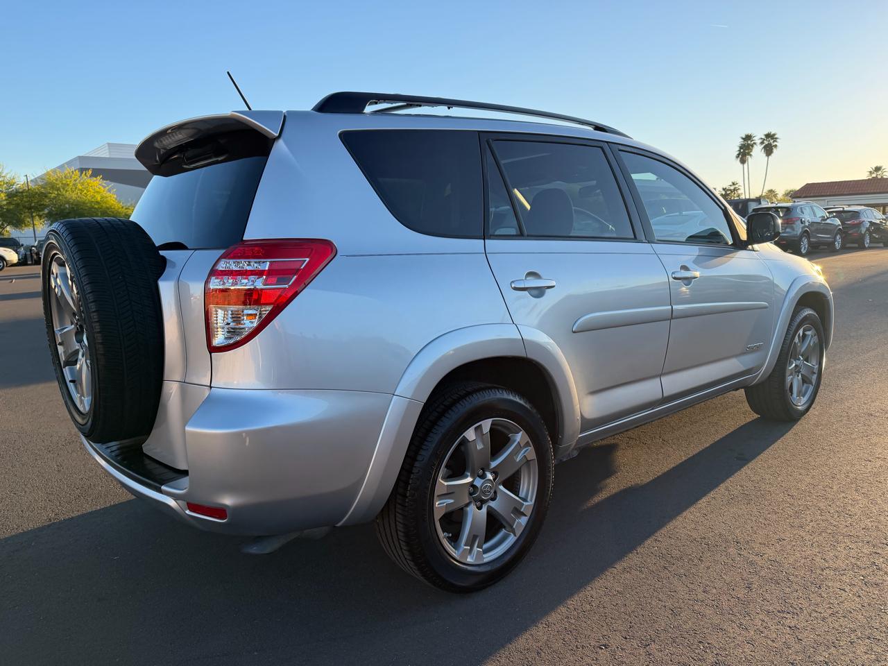 Toyota RAV4 FWD 4dr V6 5-Spd AT Sport (Natl) 2009