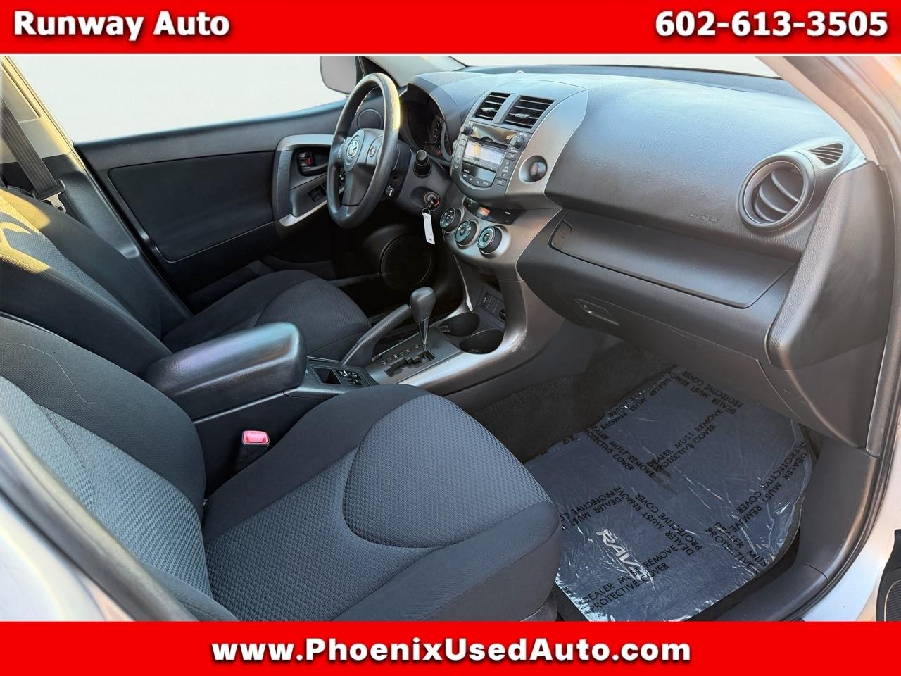 Toyota RAV4 FWD 4dr V6 5-Spd AT Sport (Natl) 2009