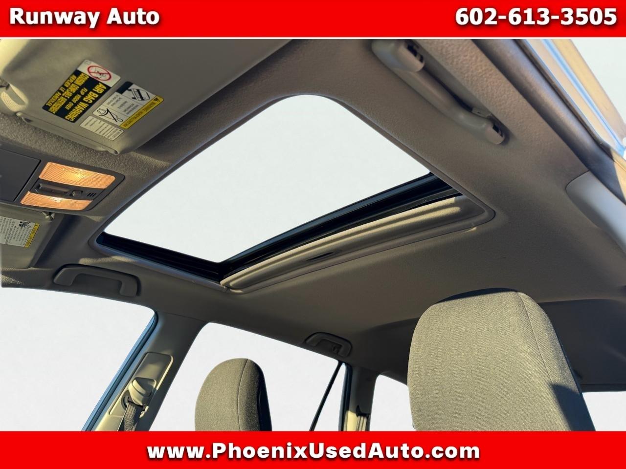 Toyota RAV4 FWD 4dr V6 5-Spd AT Sport (Natl) 2009