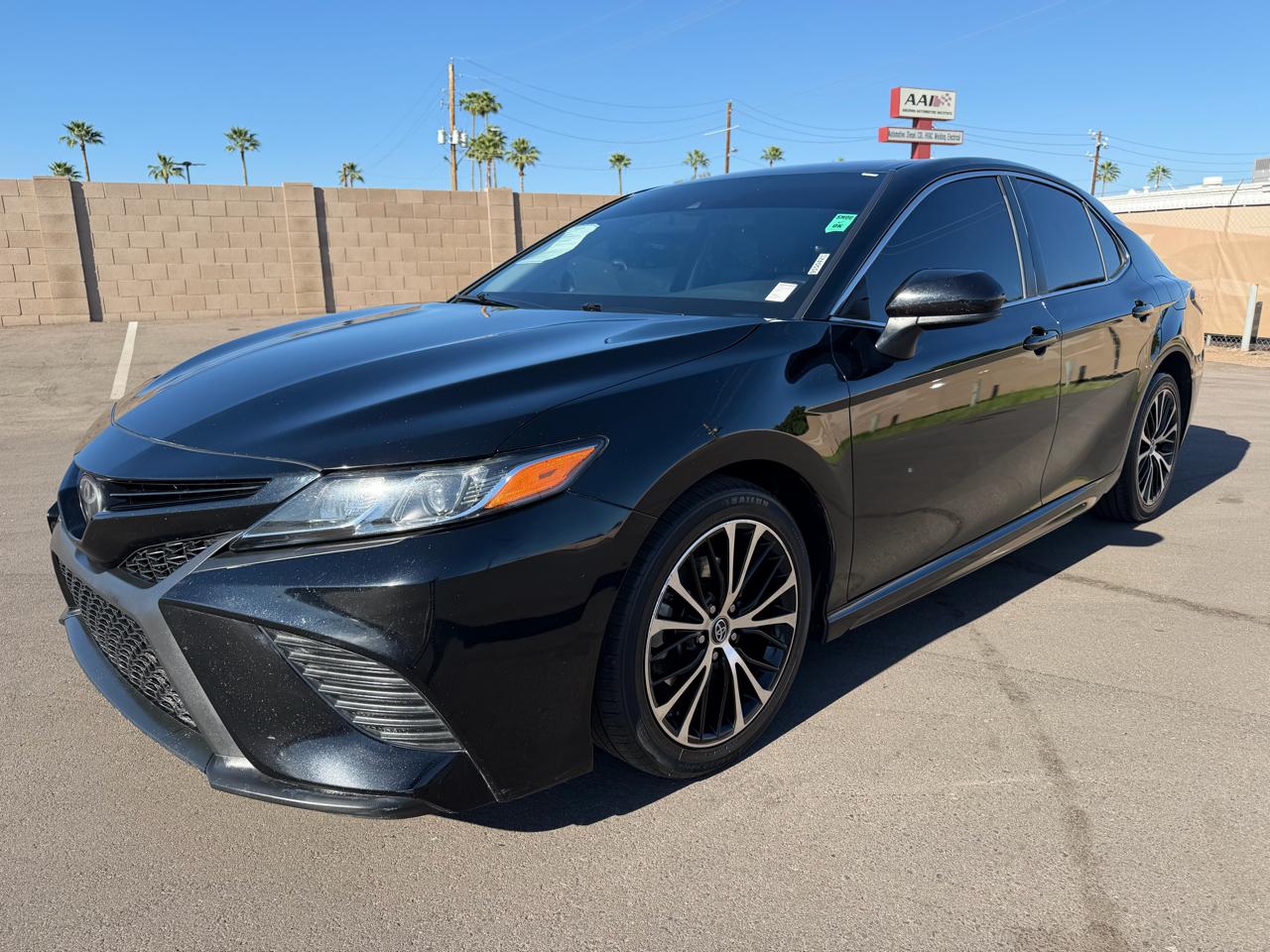 Toyota Camry XLE Auto (Natl) 2018