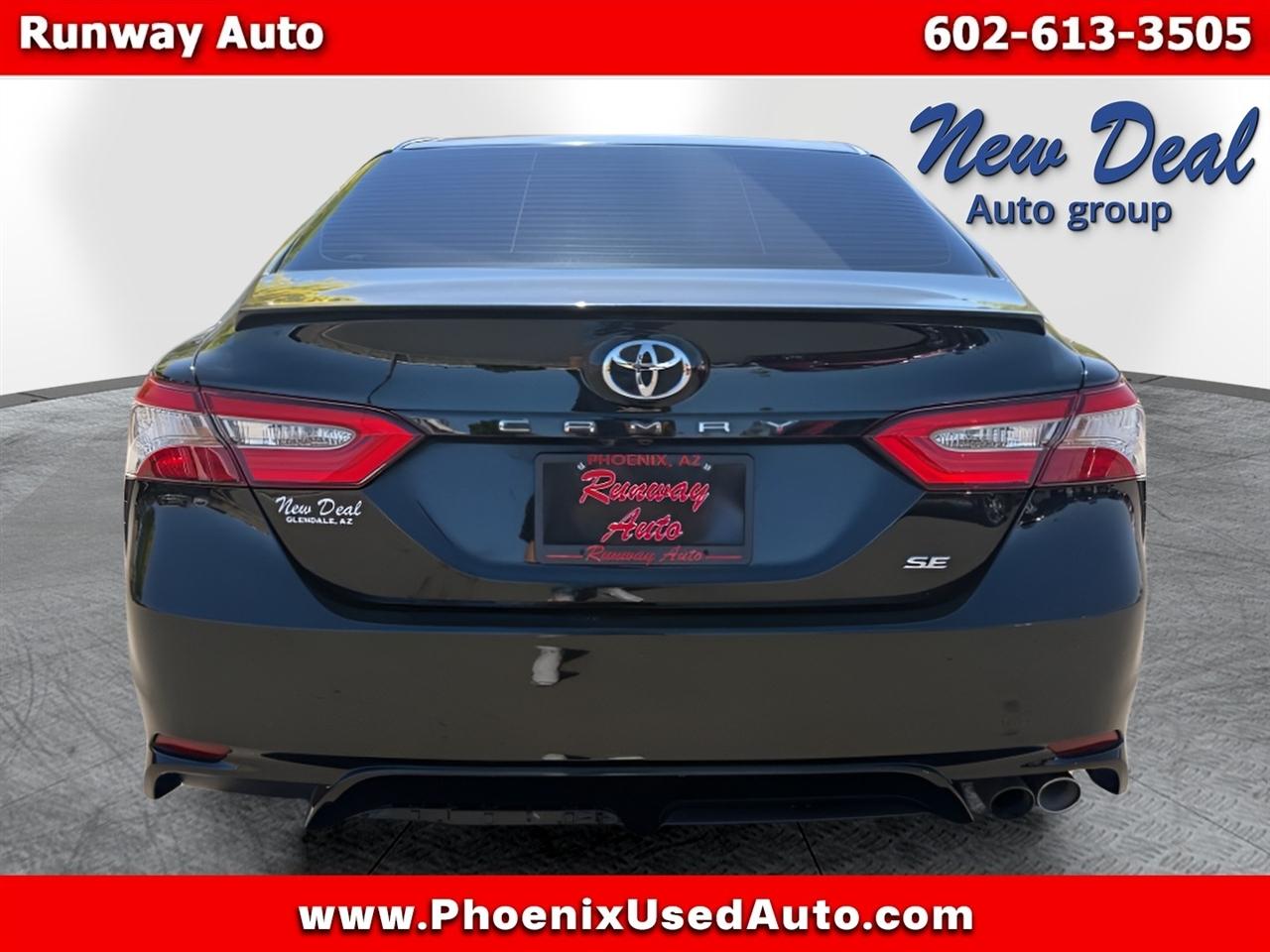 Toyota Camry XLE Auto (Natl) 2018