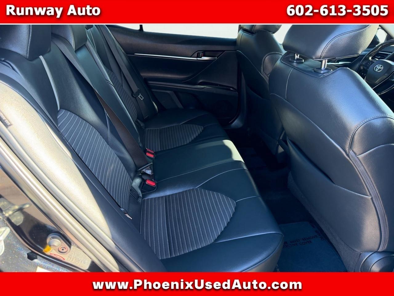 Toyota Camry XLE Auto (Natl) 2018