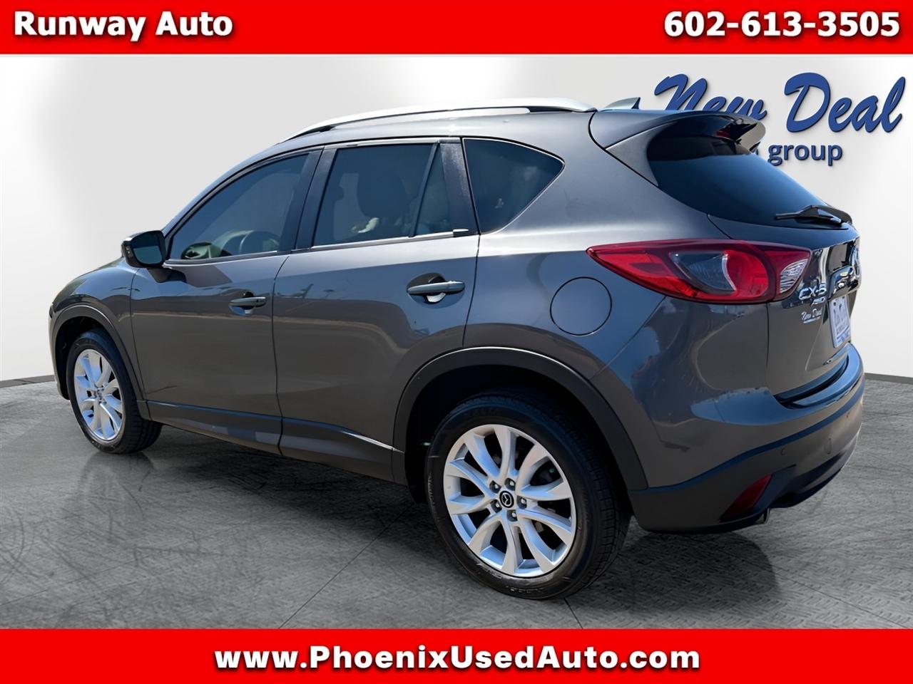 View vehicle photo 4