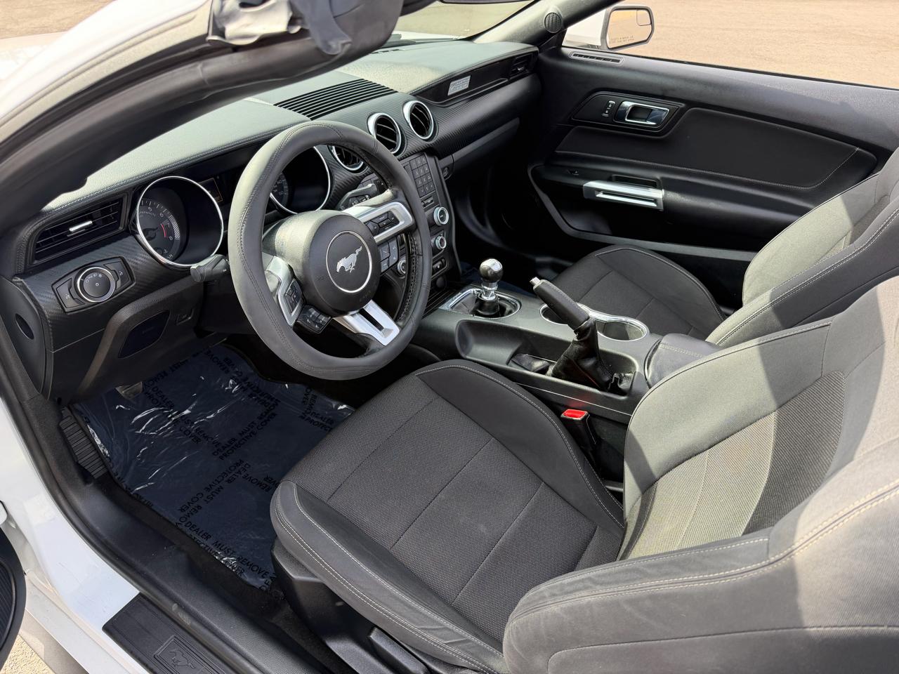 Ford Mustang V6 Convertible 2017