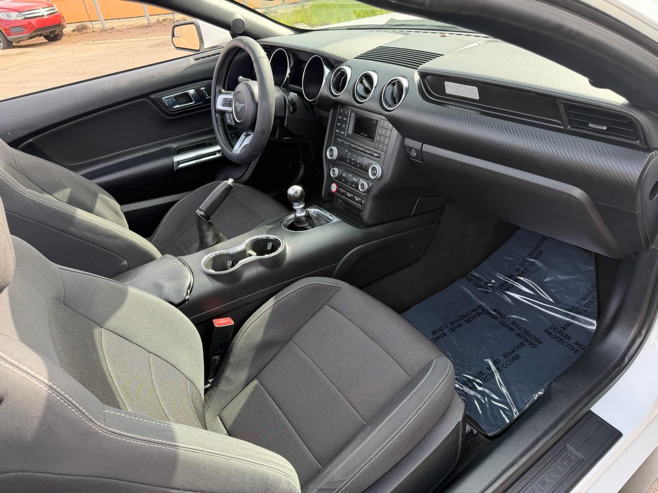 Ford Mustang V6 Convertible 2017