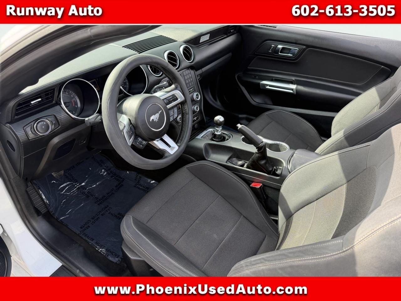 Ford Mustang V6 Convertible 2017