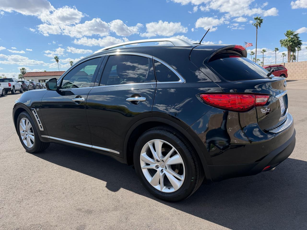 Infiniti QX70 RWD 4dr 2015