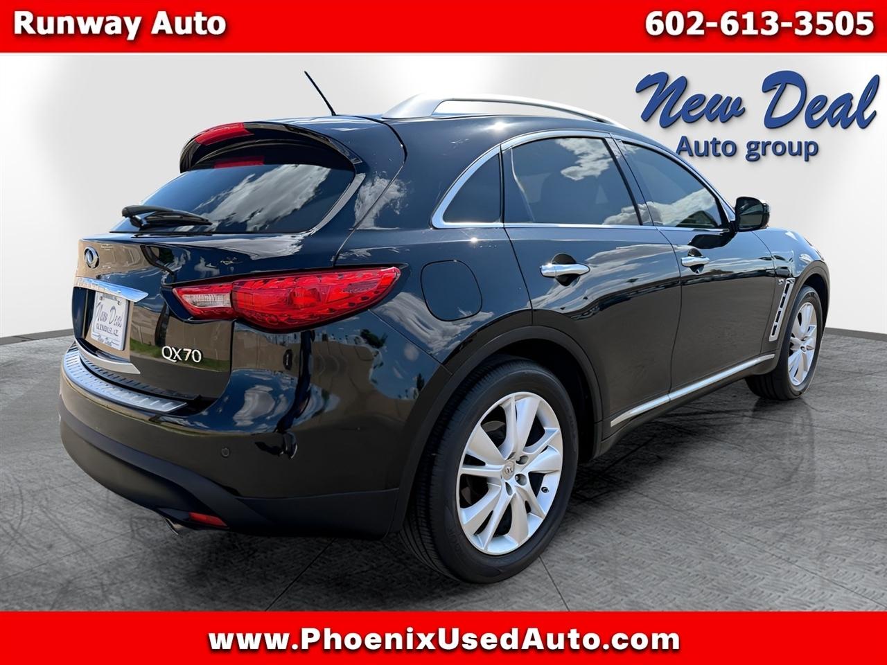 Infiniti QX70 RWD 4dr 2015