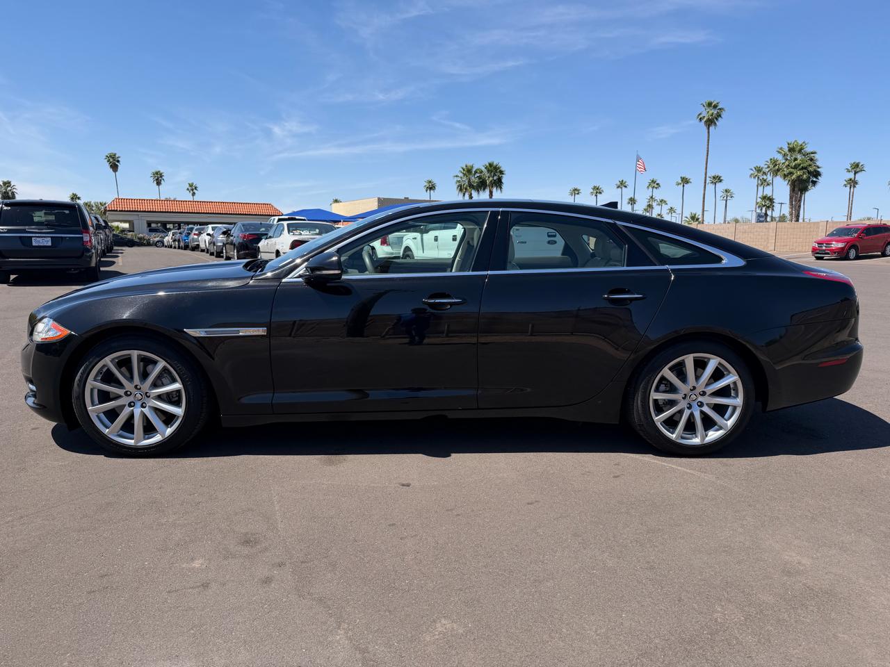 Jaguar XJ 4dr Sdn RWD 2013