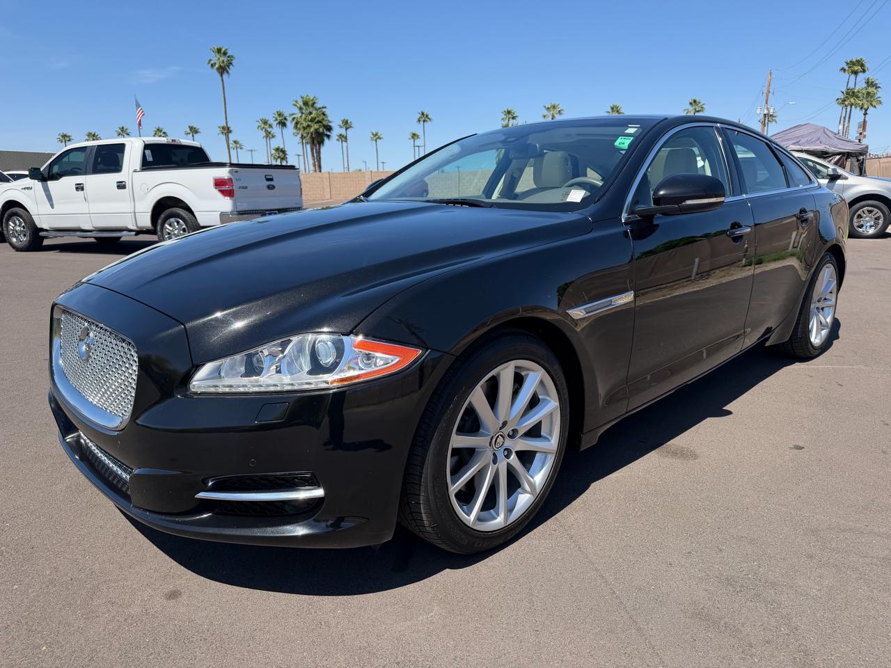Jaguar XJ 4dr Sdn RWD 2013
