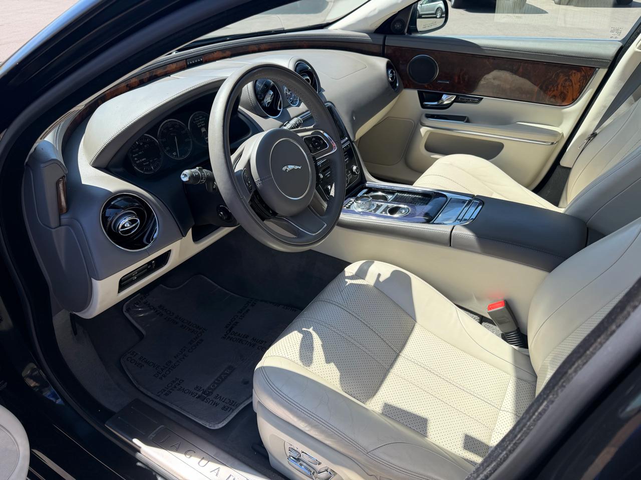 Jaguar XJ 4dr Sdn RWD 2013