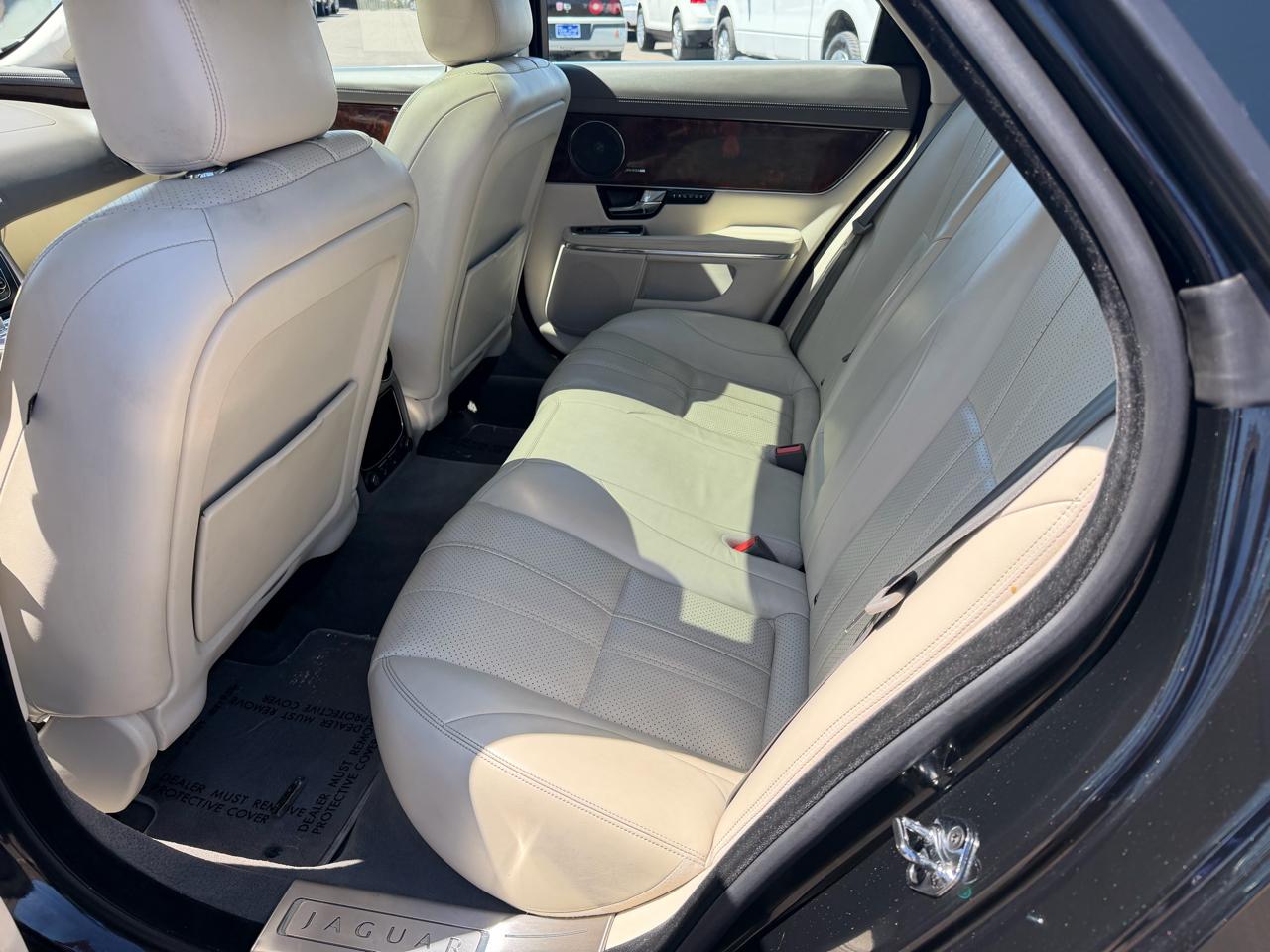 Jaguar XJ 4dr Sdn RWD 2013