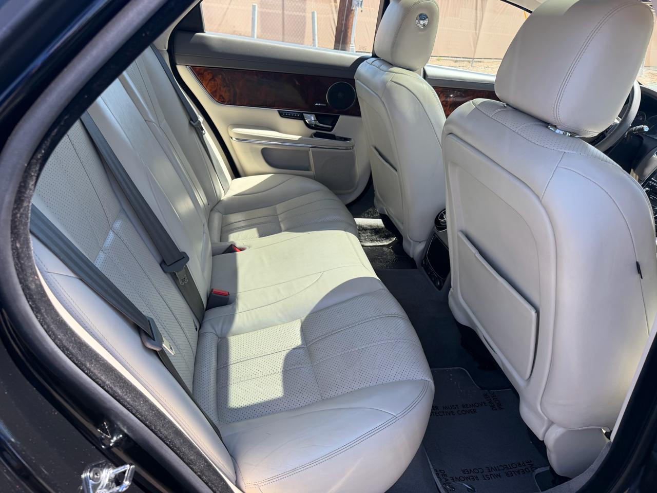 Jaguar XJ 4dr Sdn RWD 2013