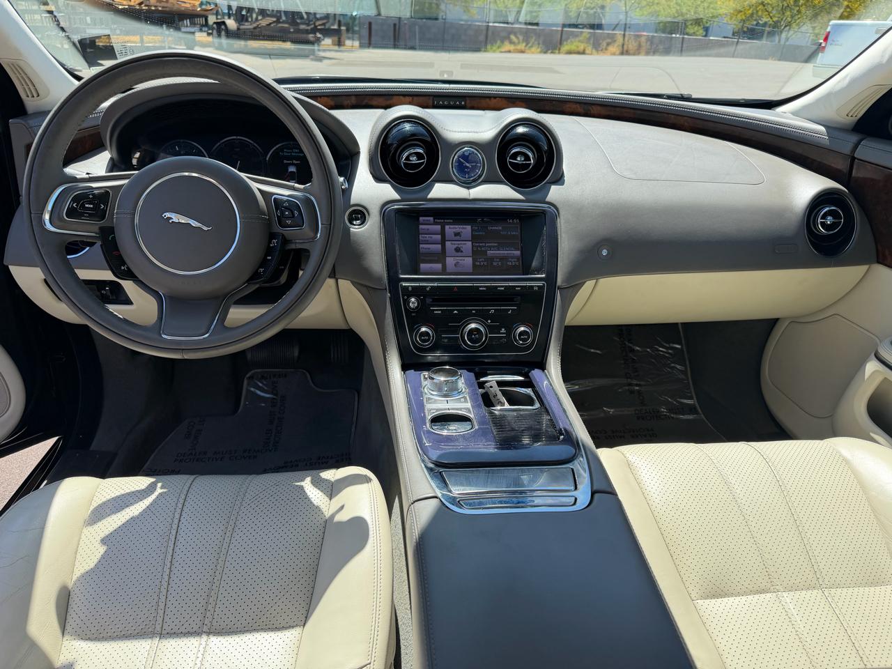 Jaguar XJ 4dr Sdn RWD 2013