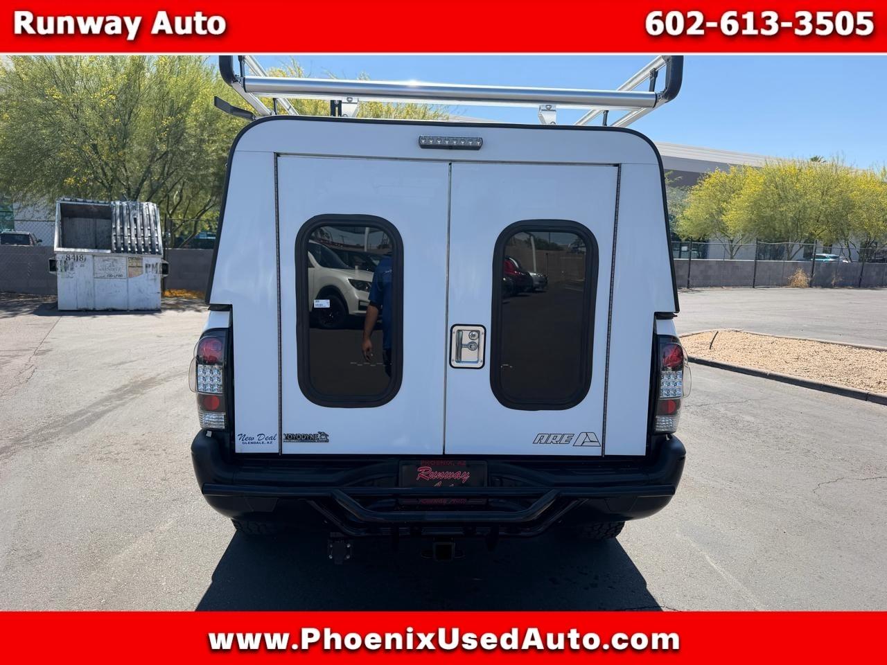 Toyota Tacoma 4WD Access Cab I4 AT (Natl) 2011