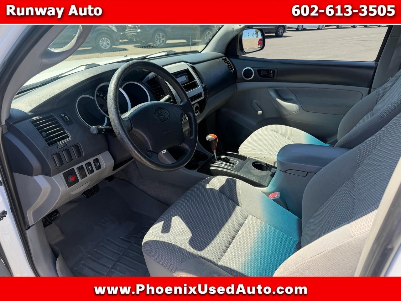 Toyota Tacoma 4WD Access Cab I4 AT (Natl) 2011