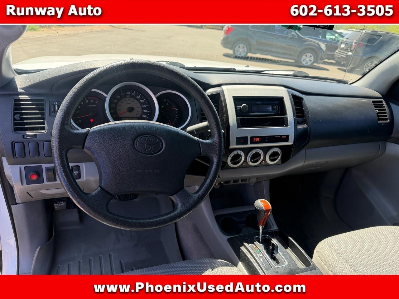 Toyota Tacoma 4WD Access Cab I4 AT (Natl) 2011
