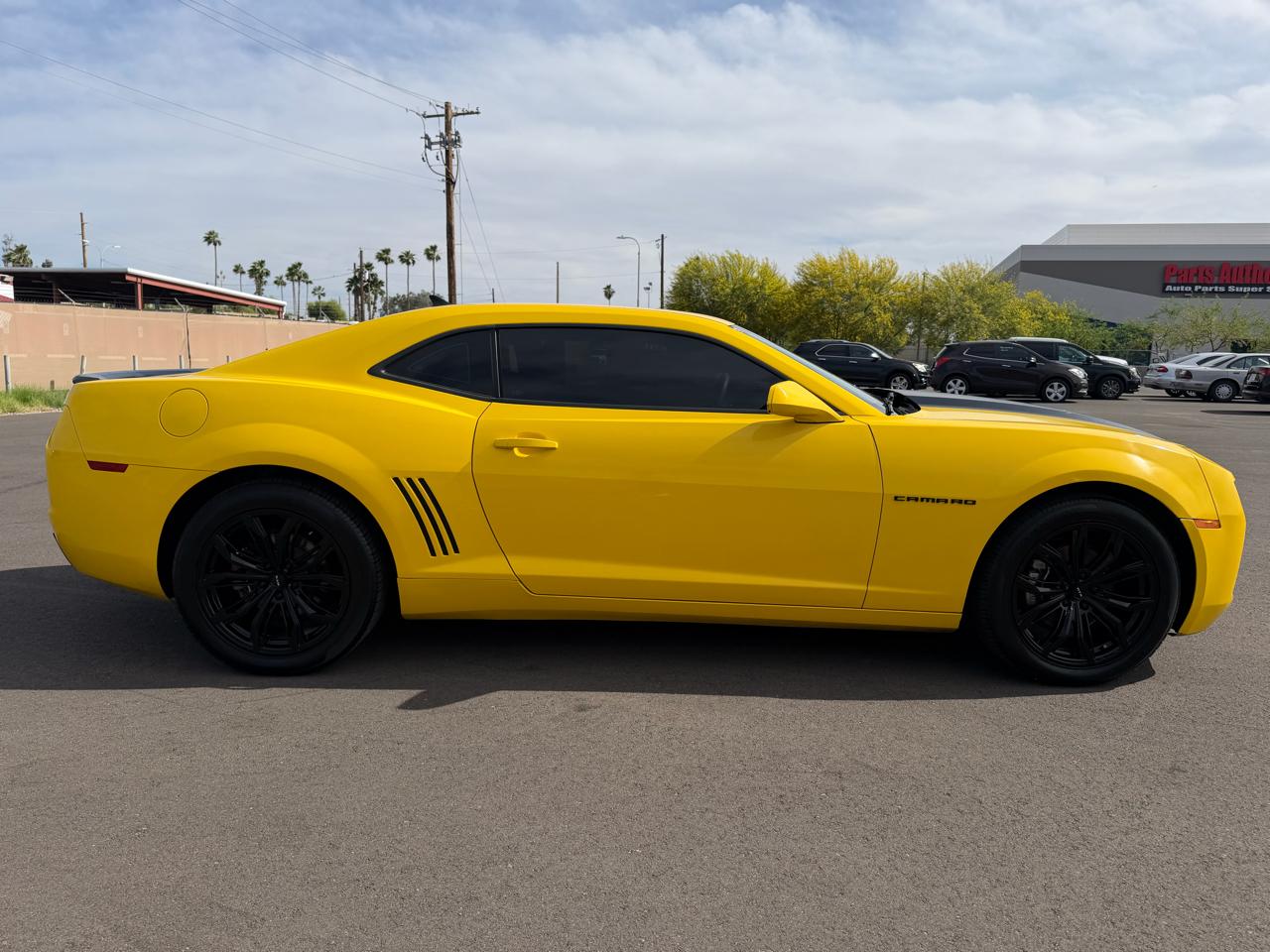 Chevrolet Camaro 2dr Cpe LS 2010