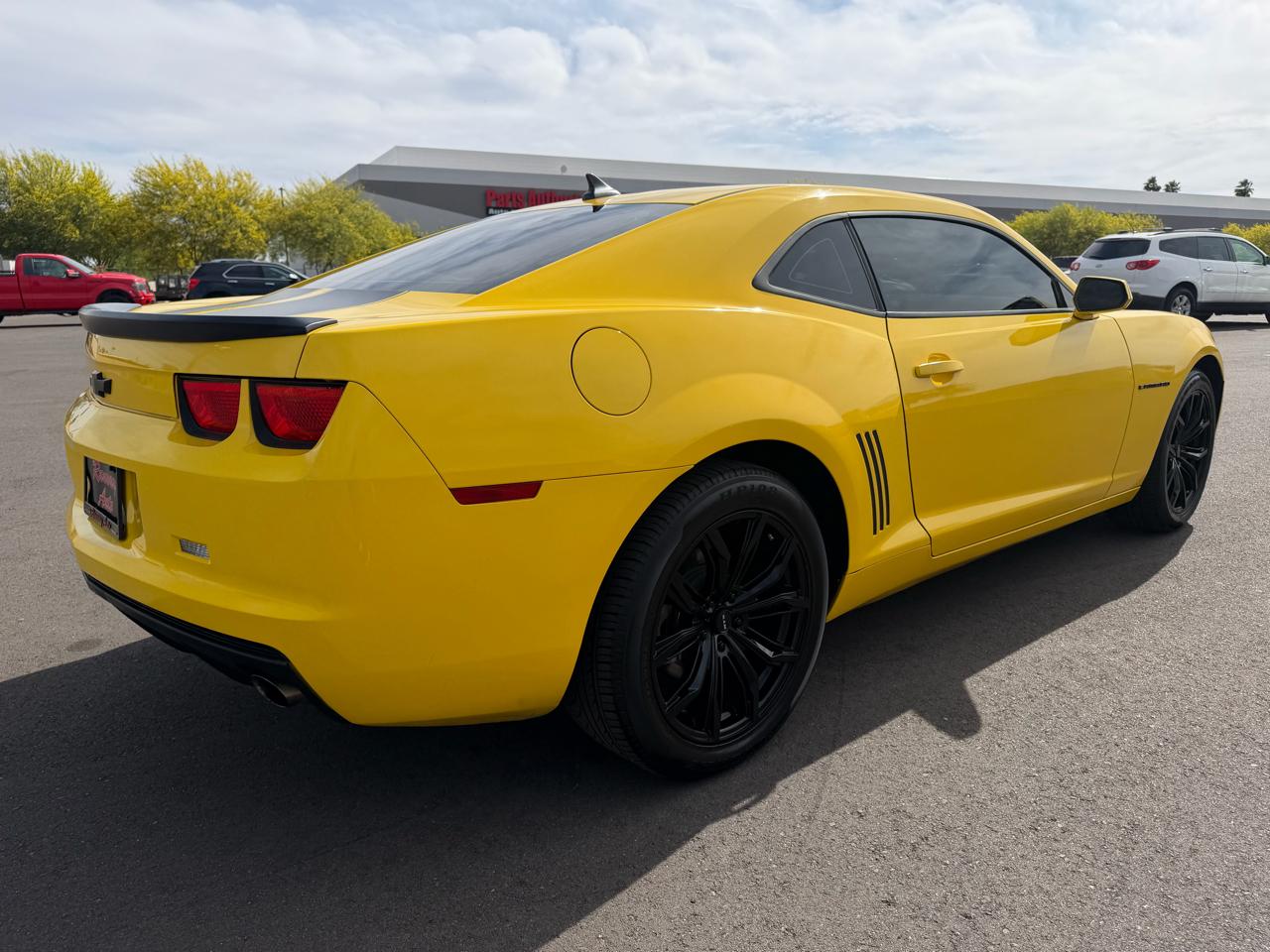 Chevrolet Camaro 2dr Cpe LS 2010