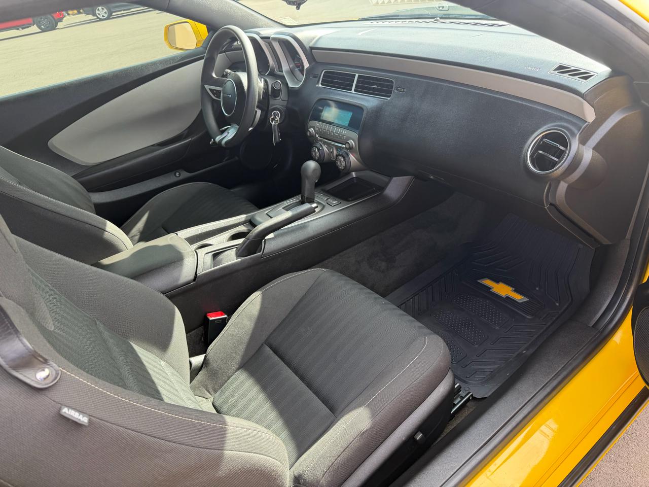 Chevrolet Camaro 2dr Cpe LS 2010