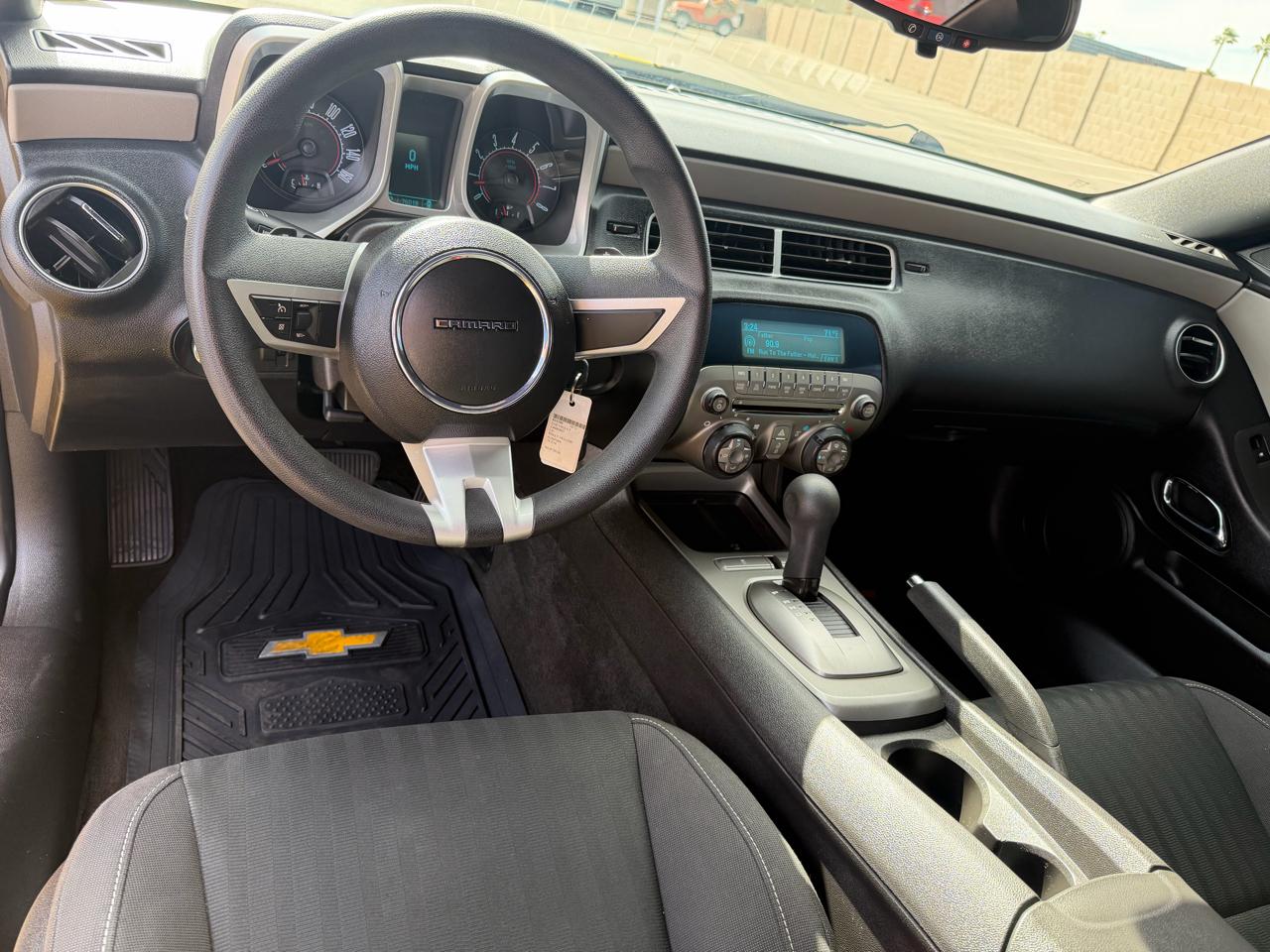 Chevrolet Camaro 2dr Cpe LS 2010