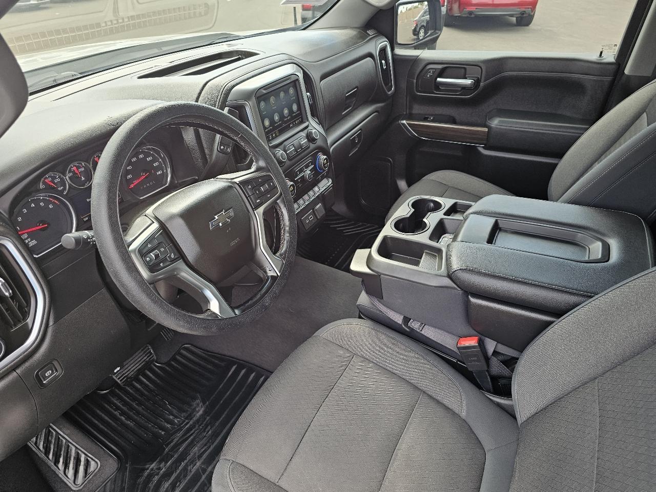 Chevrolet Silverado 1500 2WD Double Cab 147" RST 2019