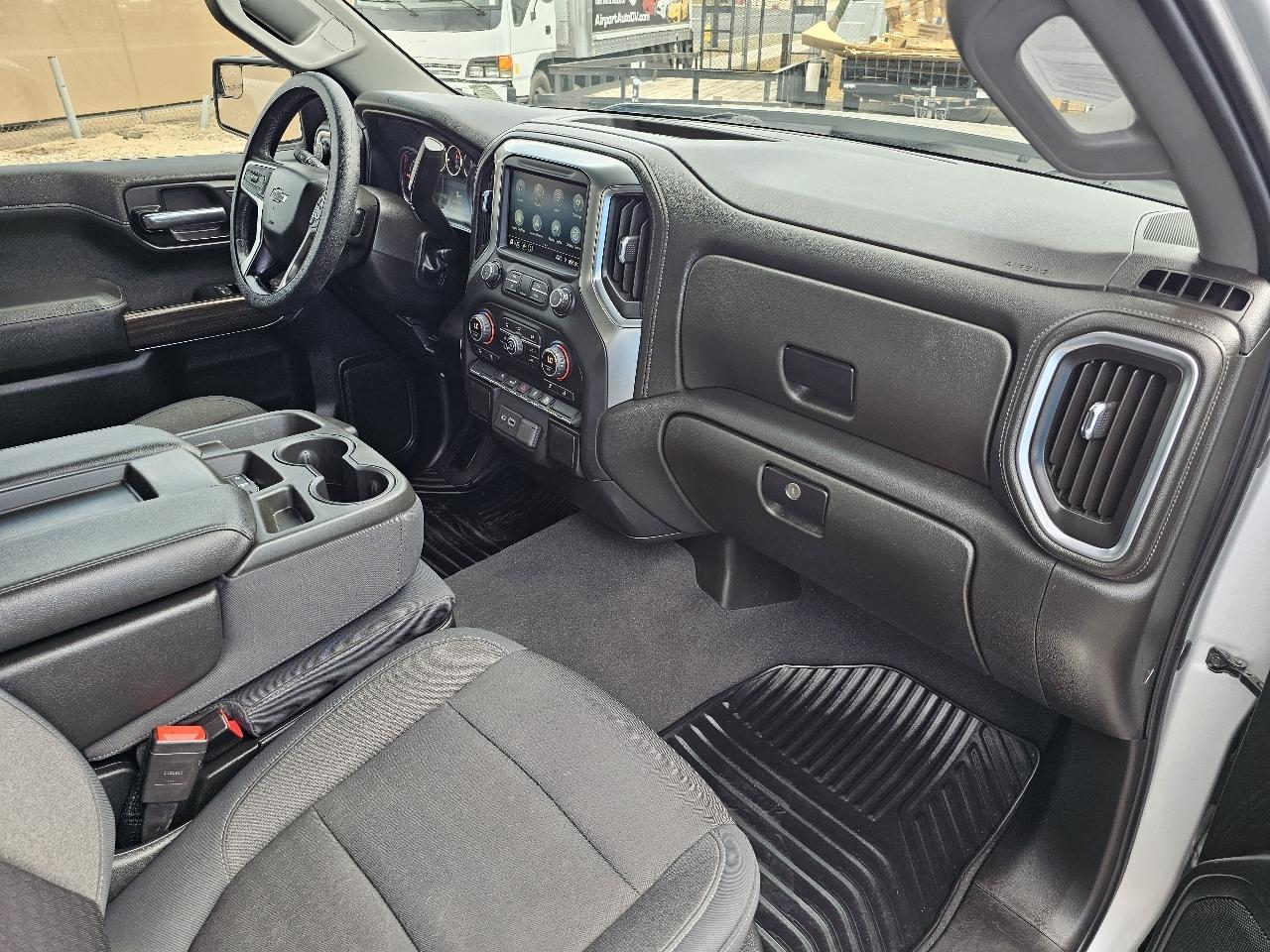 Chevrolet Silverado 1500 2WD Double Cab 147" RST 2019