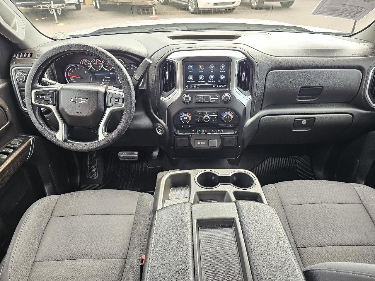 Chevrolet Silverado 1500 2WD Double Cab 147" RST 2019