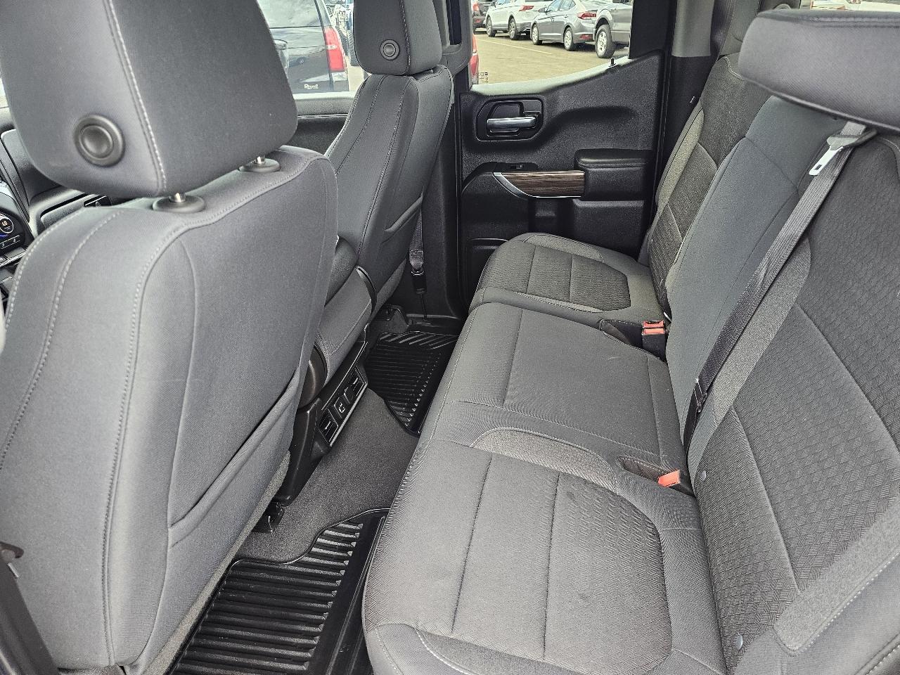 Chevrolet Silverado 1500 2WD Double Cab 147" RST 2019