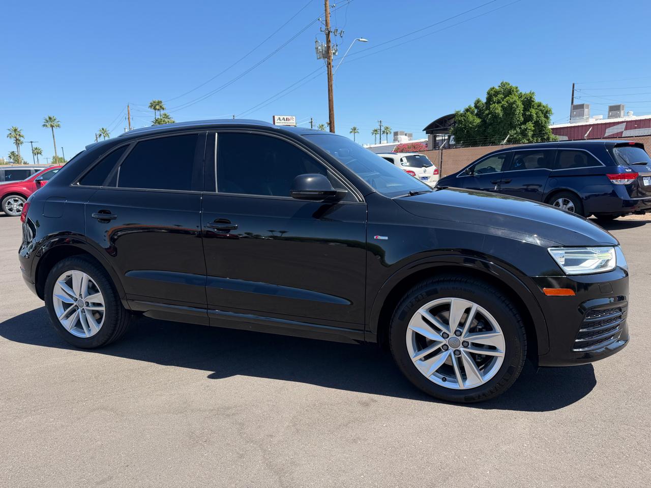 2018 Audi Q3 2.0 TFSI Premium FWD