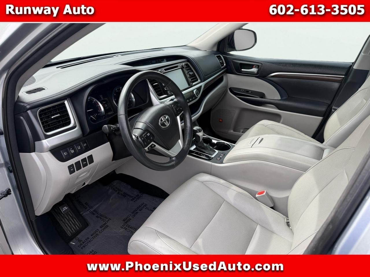 Toyota Highlander FWD 4dr V6 Limited (Natl) 2015