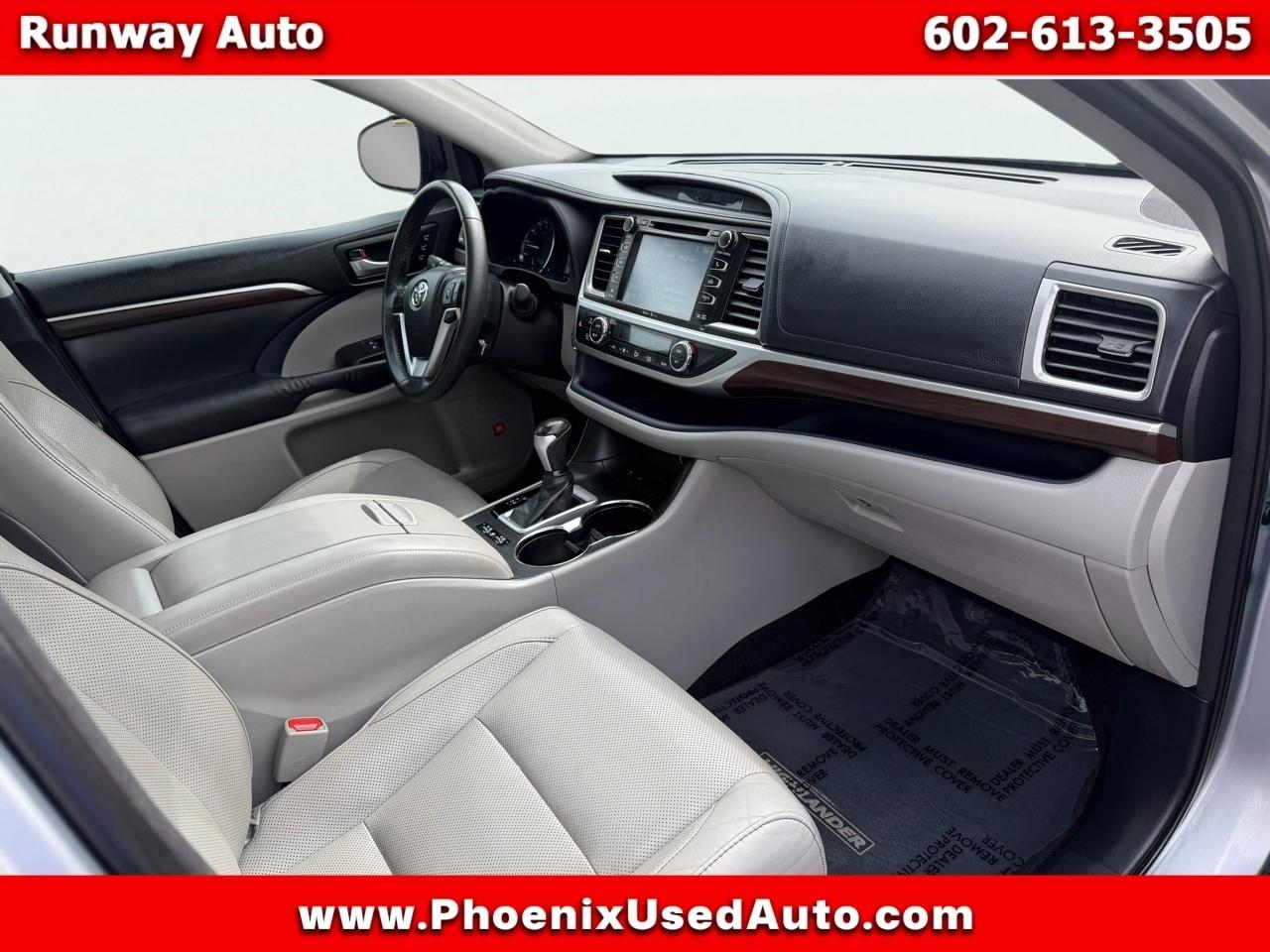 Toyota Highlander FWD 4dr V6 Limited (Natl) 2015