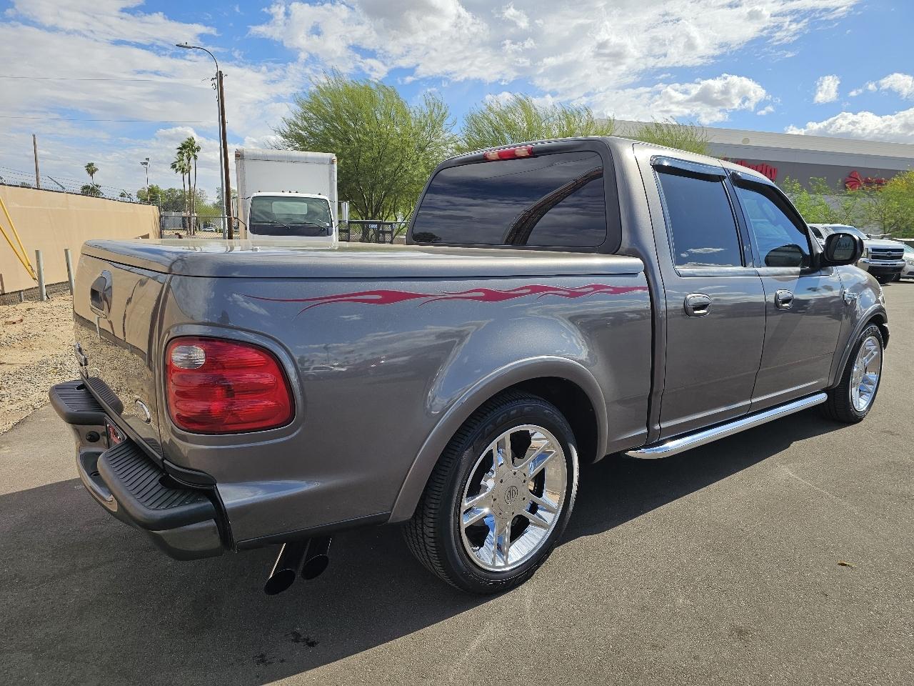 Ford F-150 2WD SuperCrew 145" Harley-Davidson 2002