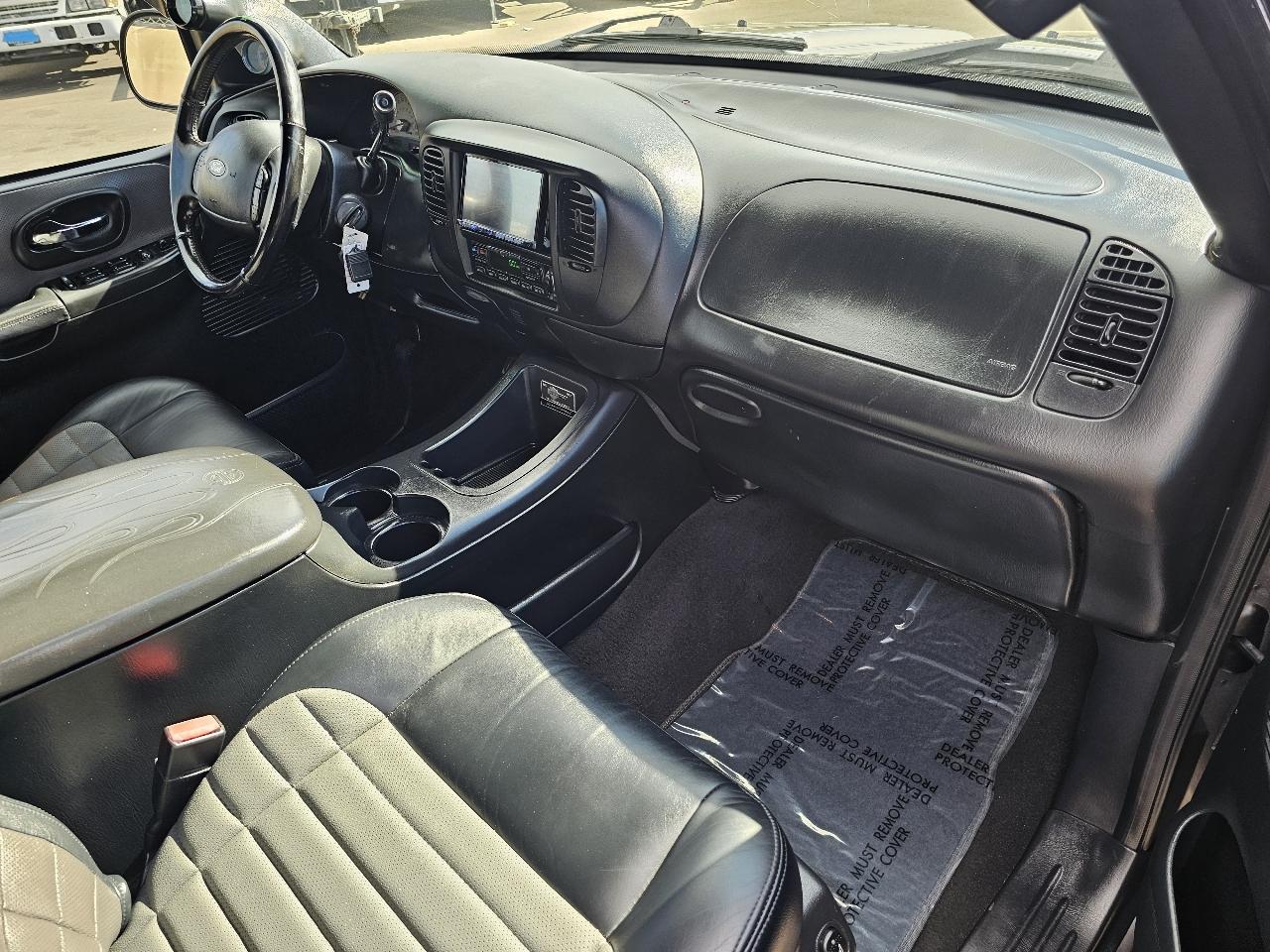 Ford F-150 2WD SuperCrew 145" Harley-Davidson 2002