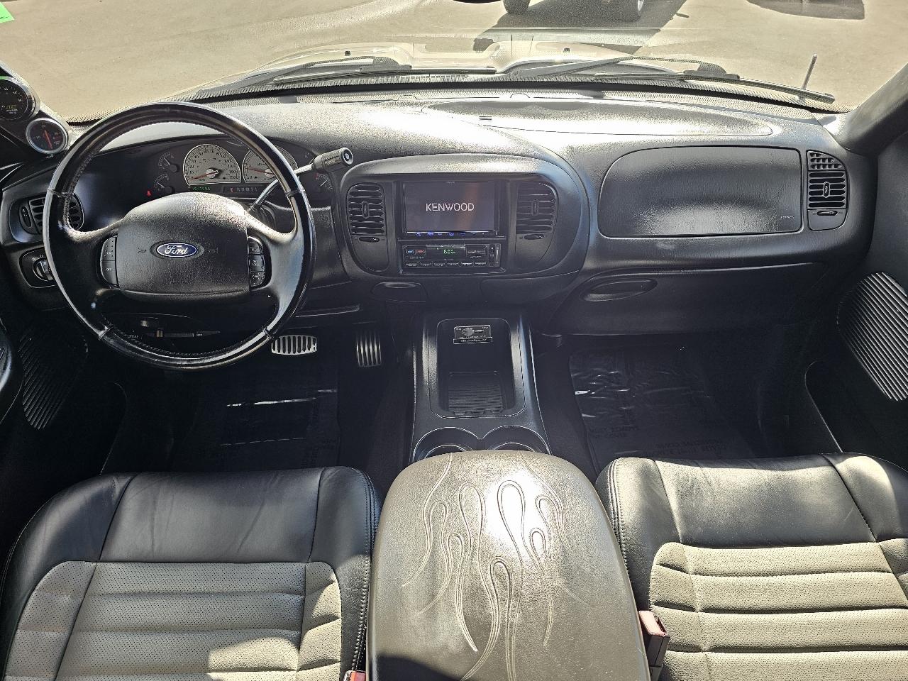 Ford F-150 2WD SuperCrew 145" Harley-Davidson 2002