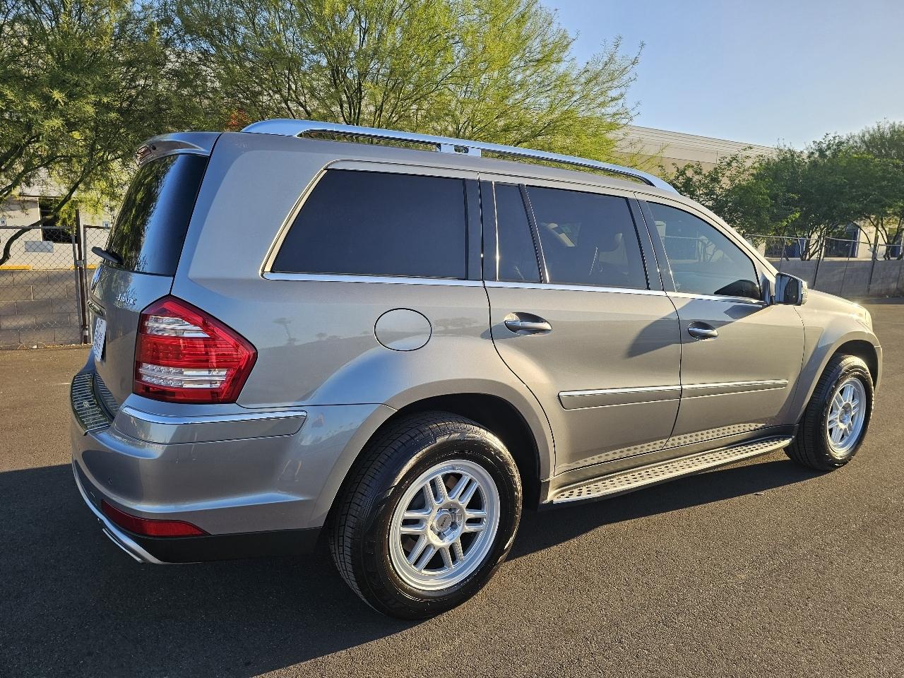 Mercedes-Benz GL-Class 4MATIC 4dr GL 450 2011