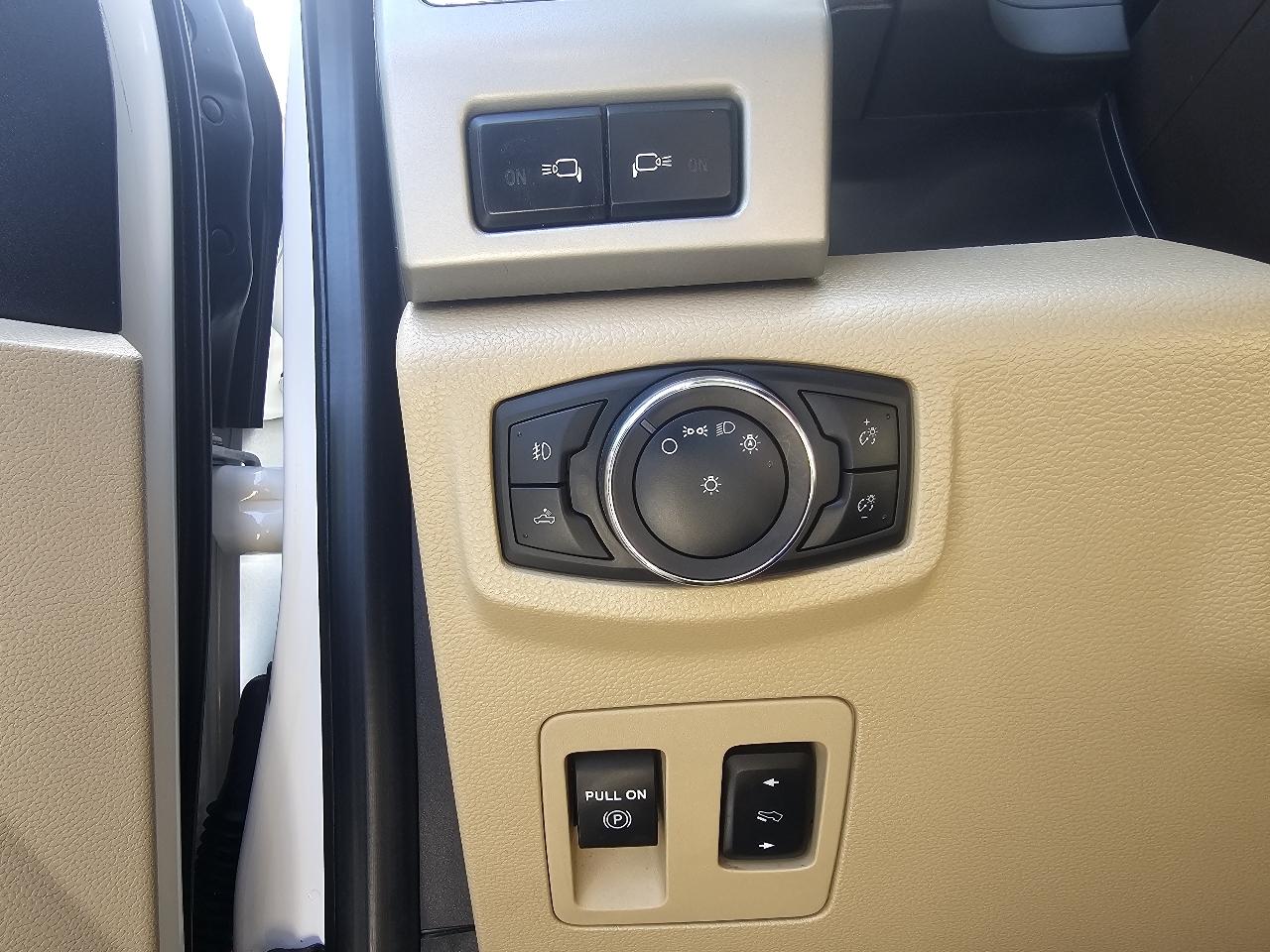 Ford F-150 Lariat SuperCrew 4WD 2019