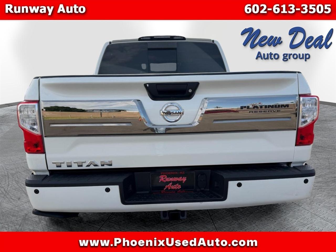 Nissan Titan 4x2 Crew Cab Platinum Reserve 2017