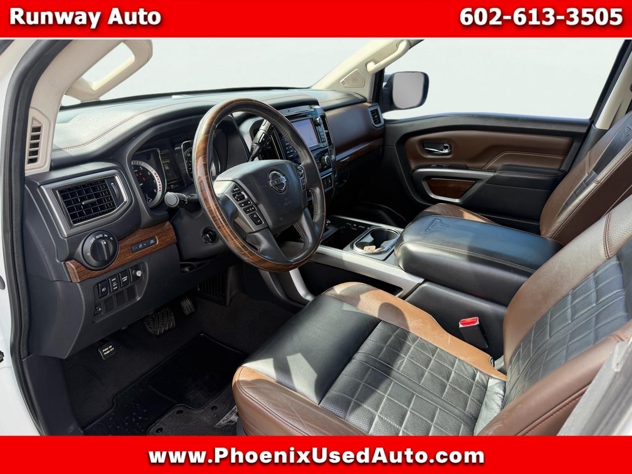 Nissan Titan 4x2 Crew Cab Platinum Reserve 2017