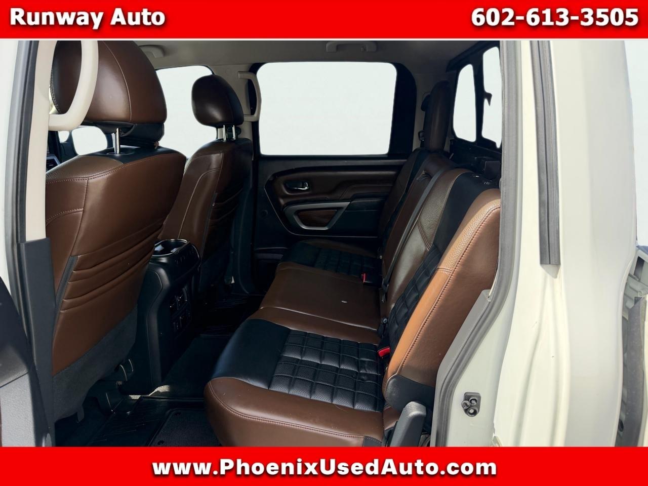 Nissan Titan 4x2 Crew Cab Platinum Reserve 2017