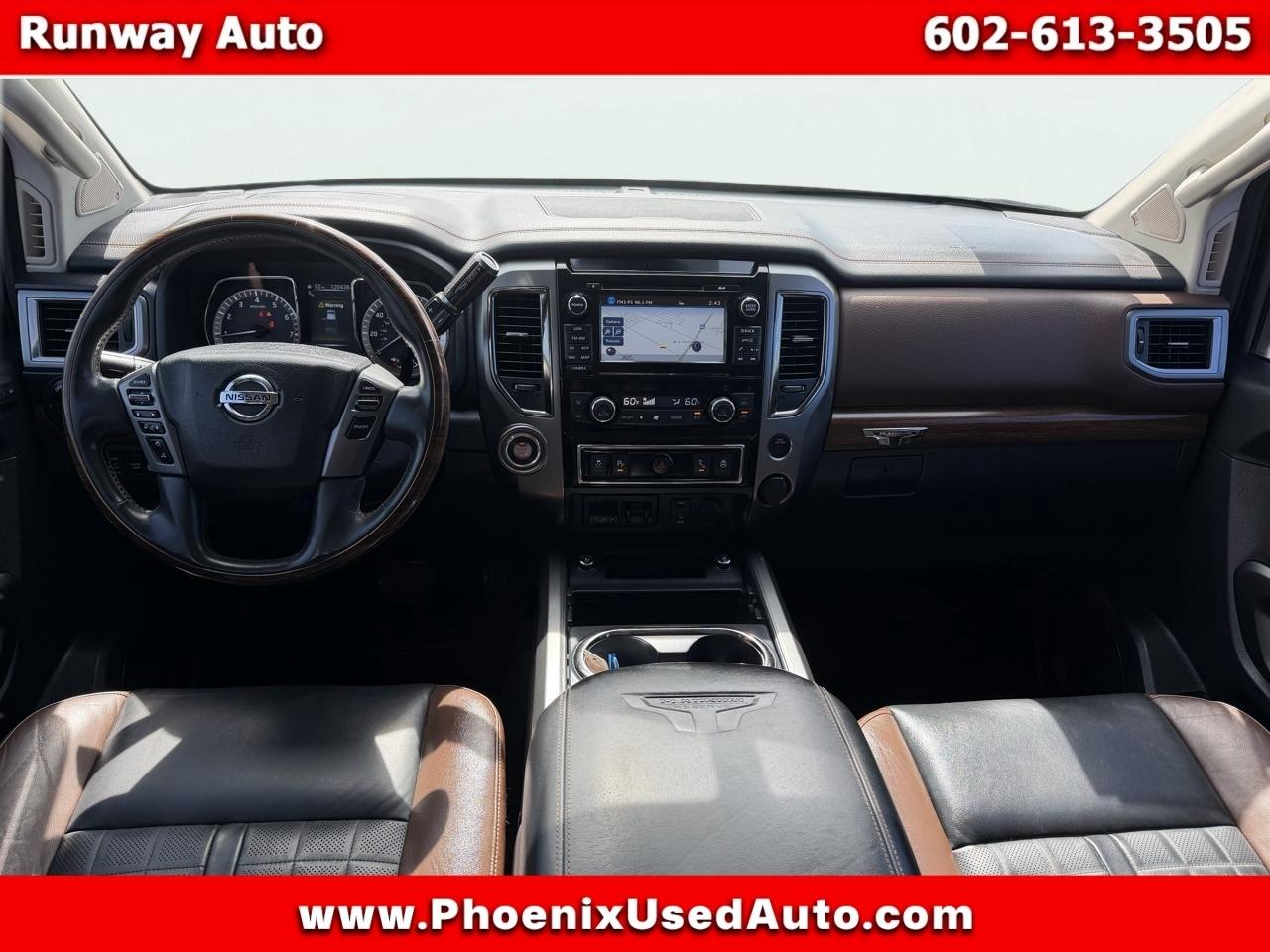 Nissan Titan 4x2 Crew Cab Platinum Reserve 2017