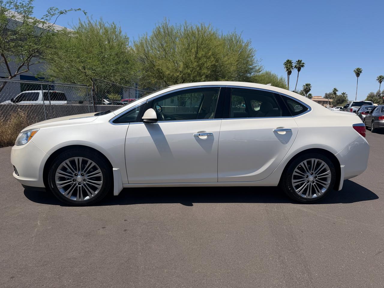 Buick Verano 4dr Sdn Premium Group 2014